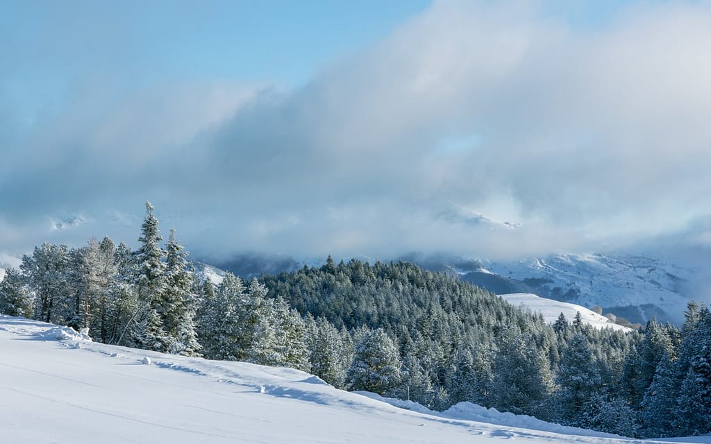 Uitzicht op de Pyreneeën vanaf Parking bij Plateau de Beille