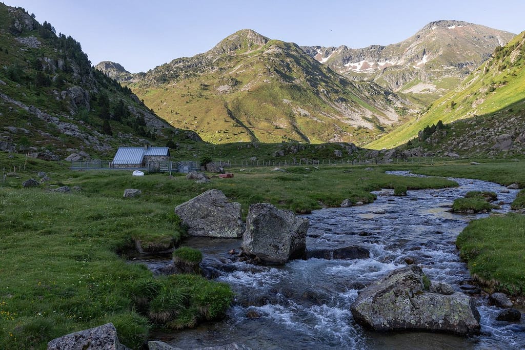Uitzicht langs wandeling naar Étangs de Fontargente
