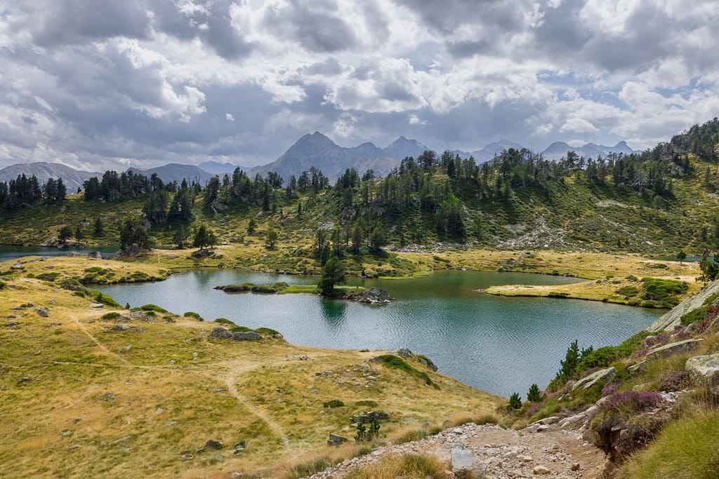 Lac du Bastan de Milieu. Hautes-Pyrenees