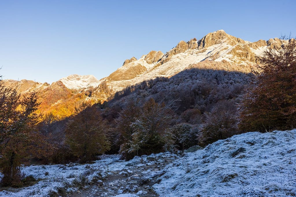 Wandelen naar Étang de Labant, Pyreneeën, département Ariège