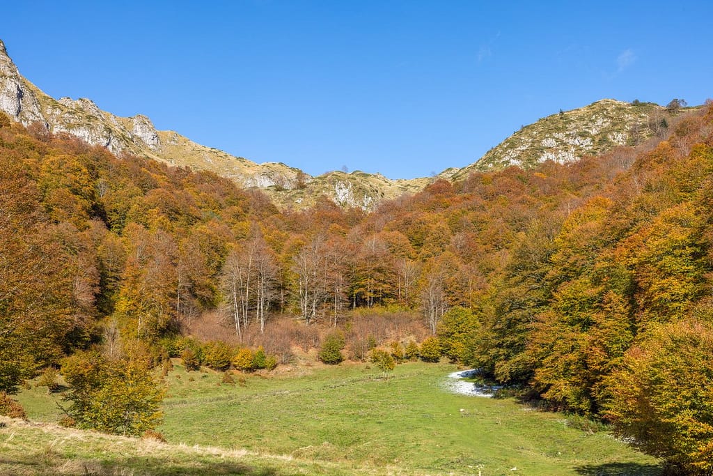 Wandelen naar Étang de Labant, Pyreneeën, département Ariège