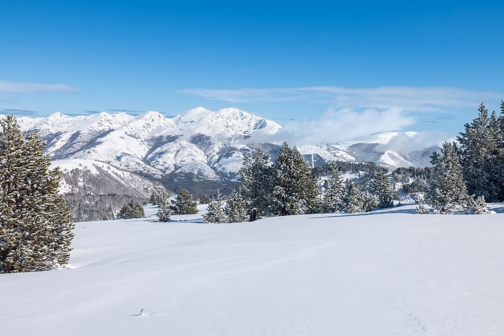 Uitzicht wandeling op Plateau de Beille in de Pyreneeën