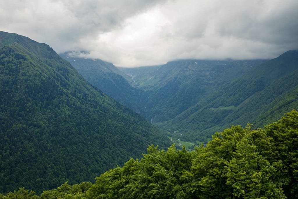 Langs de D46 naar Superbagneres
