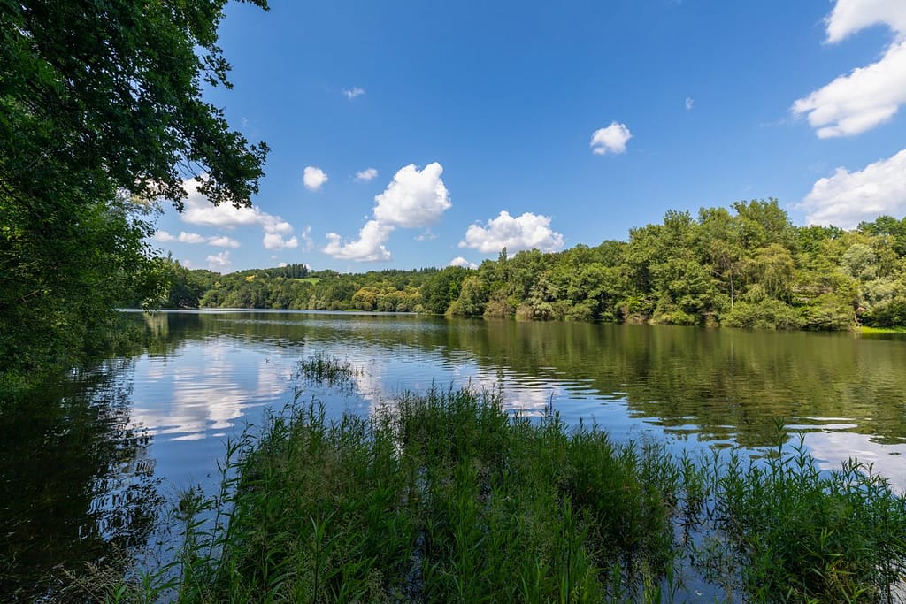 Lac des Vergnes bij Comiac