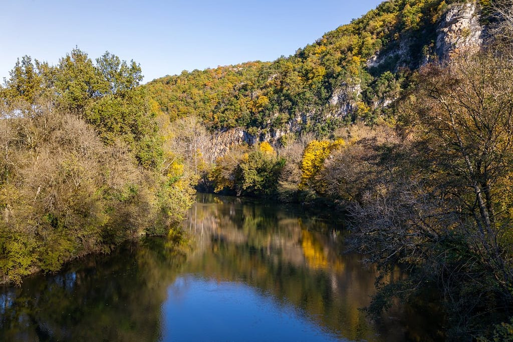 Rivier de Aveyron bij Penne
