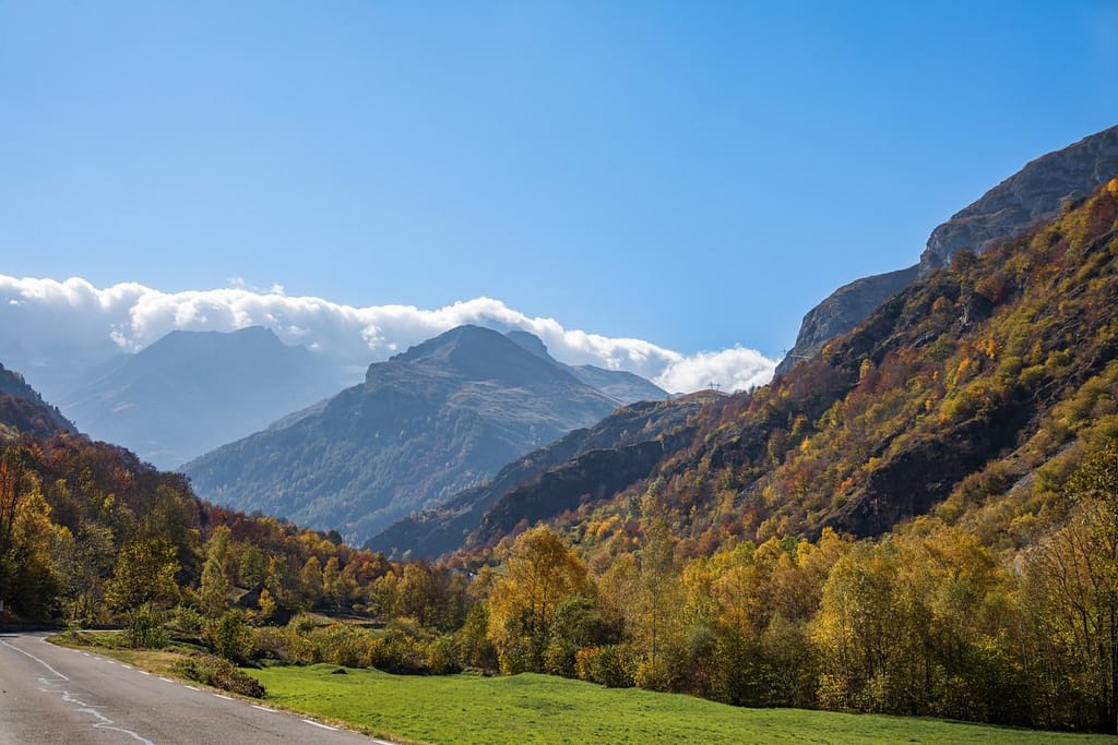 Langs de D929 richting Gavernie-Gèrdre