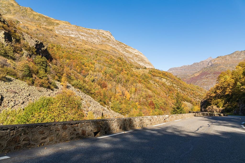 Langs de D929 richting Gavernie-Gèrdre